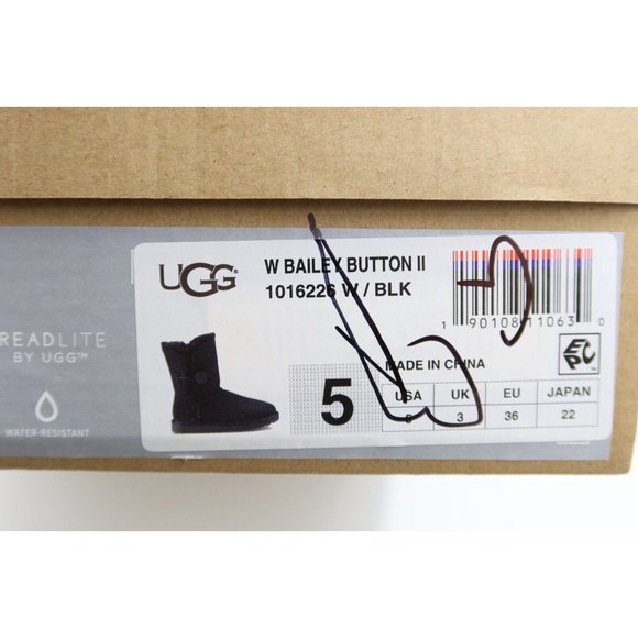 Women's Shoes UGG BAILEY BUTTON II Twinface Sheepskin Boots BLACK Size 5 - Picture 10 of 11